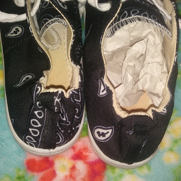 Bandana print sneakers - Picture 4 of 4